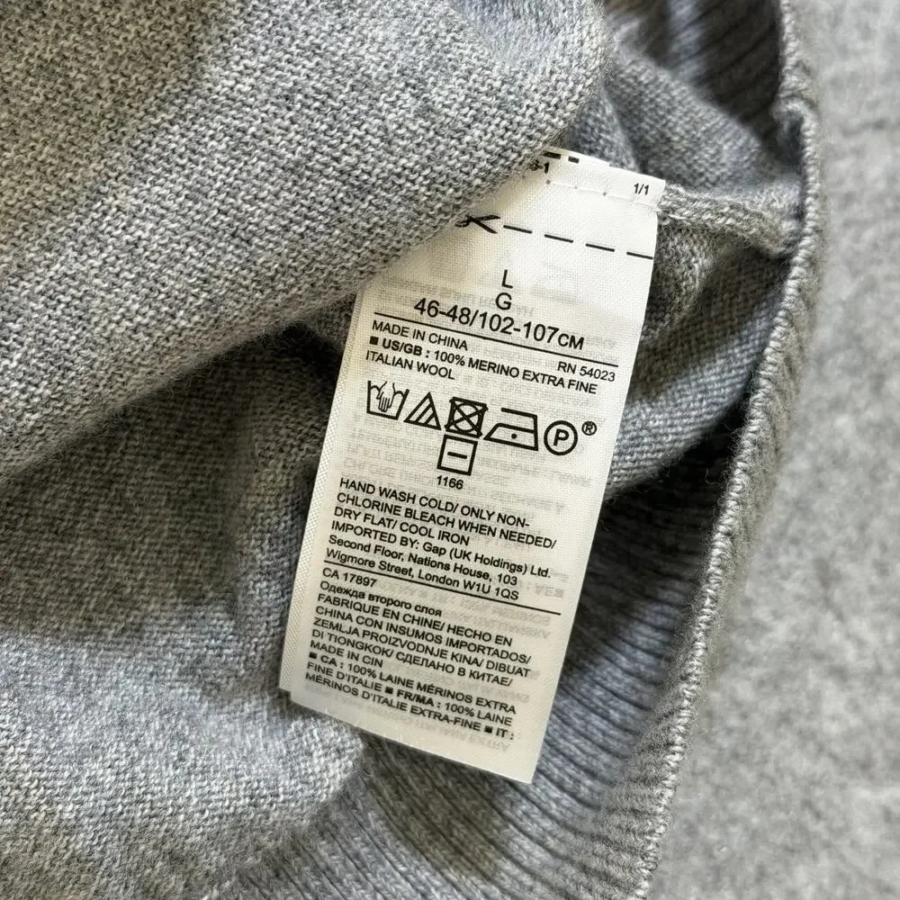 Banana Republic Merino Wool Sweater Mens L Light Gray V Neck Soft Knit Preppy